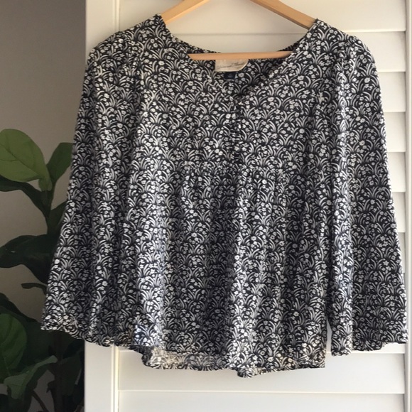 Universal Thread Tops - Universal Thread Shirt size xs